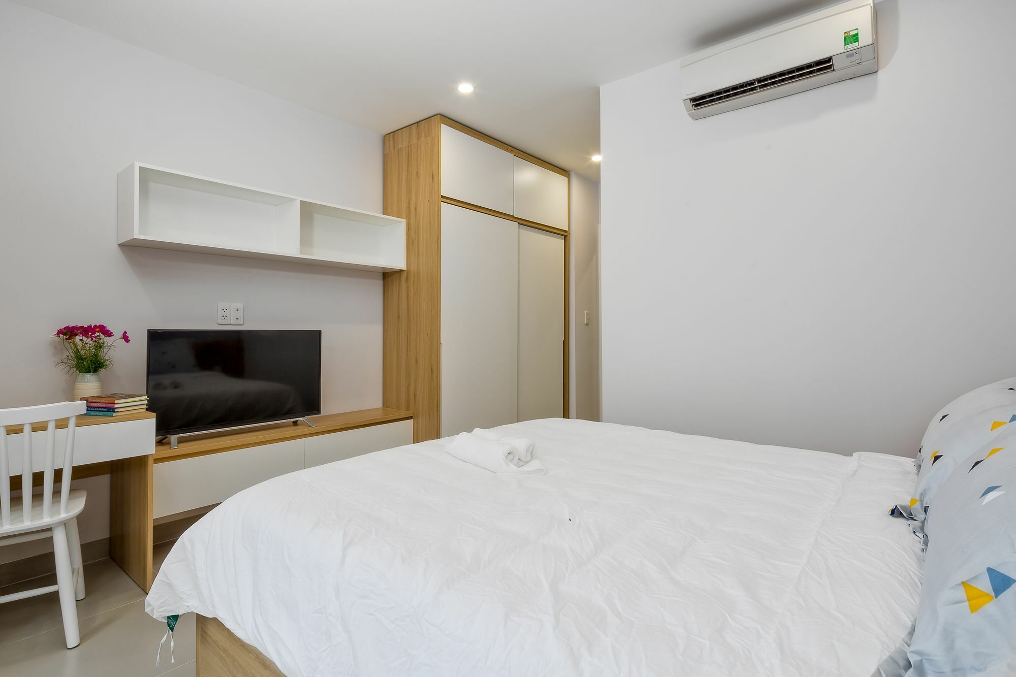 Vivian Villa & Apartment By My Khe Beach Da Nang Esterno foto